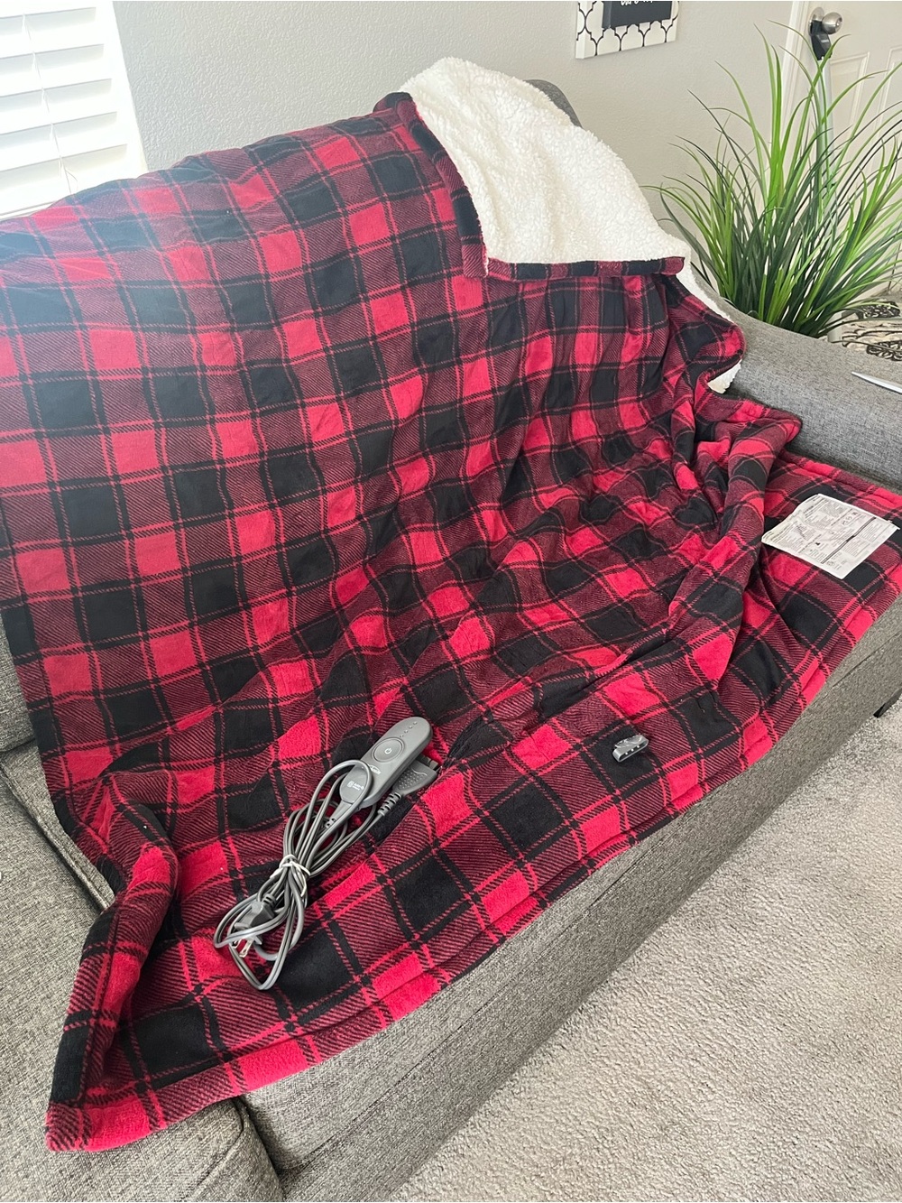 Sunbeam Red and Black Buffalo Plaid Heated Throw Blanket